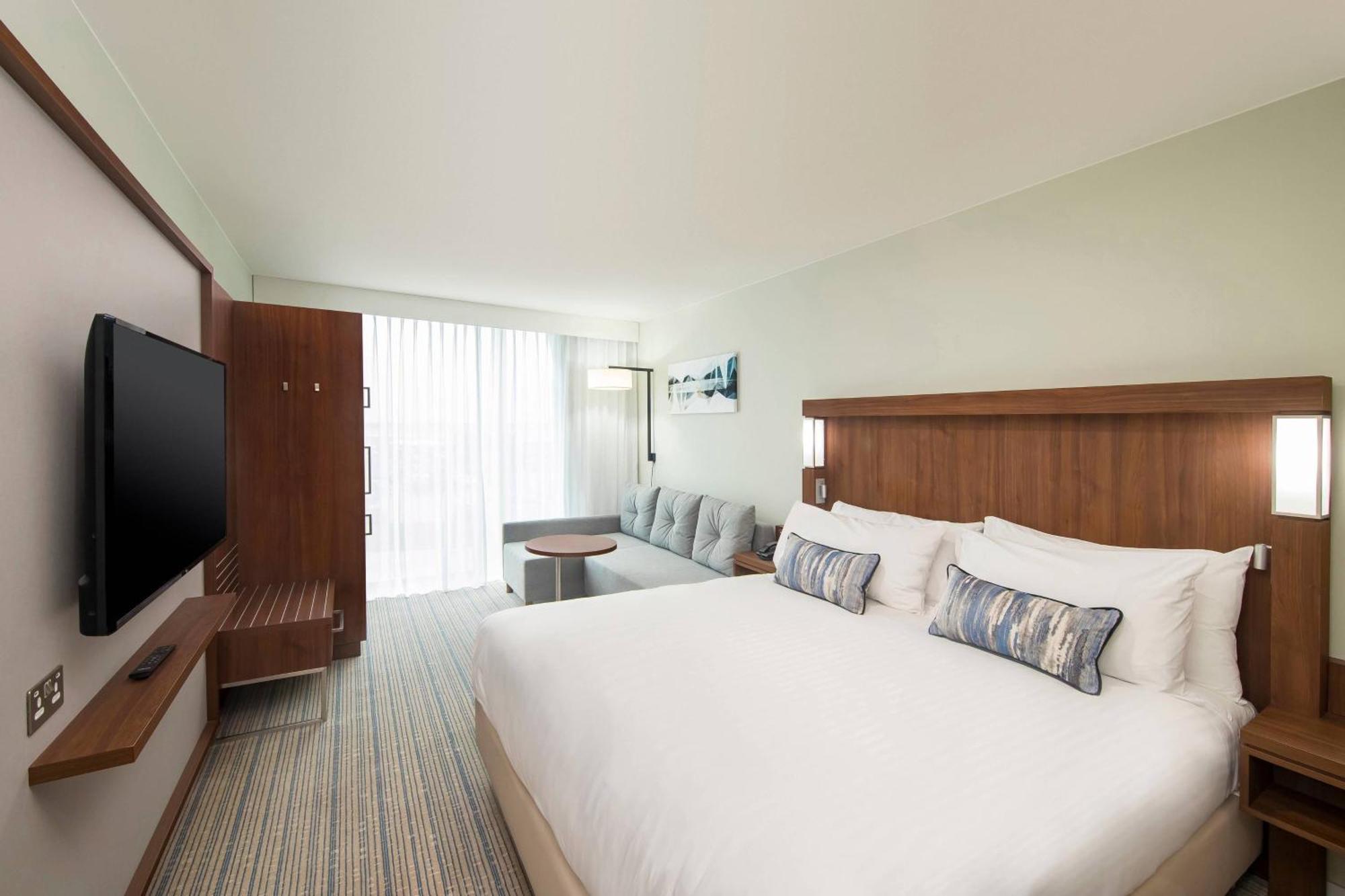 Courtyard By Marriott Inverness Airport Exterior photo